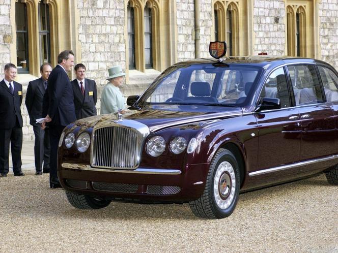 Bentley State Limousine