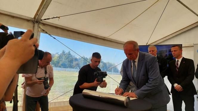 Wbito symboliczne łopaty pod budowę budynku w Zamościu. Powstanie tam biurowiec klasy A