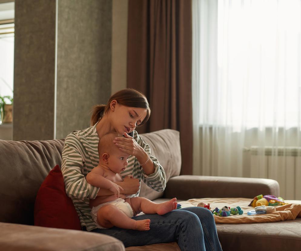 Dziecko gorączkuje, a w przychodni od kilku dni nie ma miejsc? Sprawdzamy, czy to zgodne z prawem