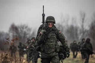 Uroczysta przysięga w Braniewie. Niemal 170 nowych żołnierzy w szeregach brygady WOT [ZDJĘCIA]