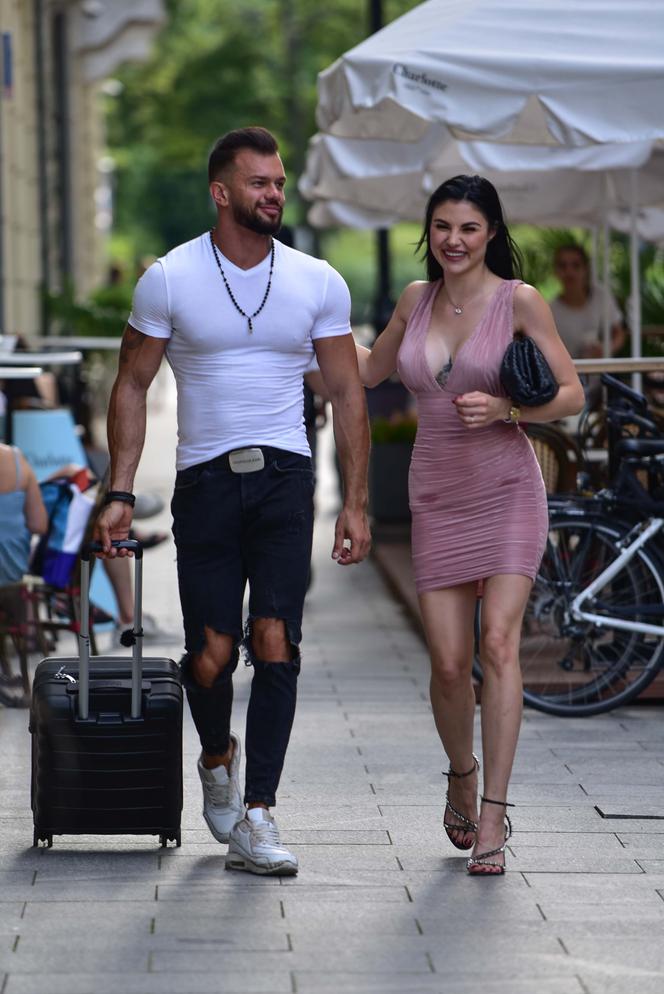 Modelka "Playboya" przyłapana z gwiazdą filmu "365 dni"!