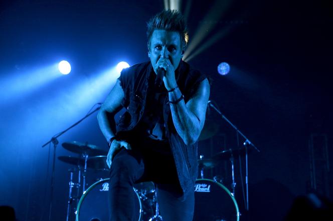Jacoby Shaddix (Papa Roach) o numerze “Last Resort”: “Spotkałem tysiące ludzi, którzy powiedzieli mi, że ta piosenka uratowała im życie”