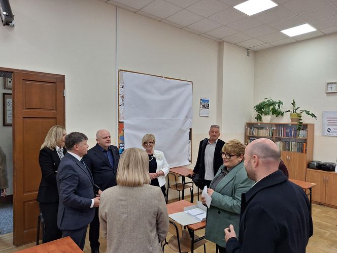 Maturzyści z Rzeszowa rozpoczęli egzaminy 