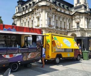 Nowy Sącz. Weekend z food truckami przed ratuszem