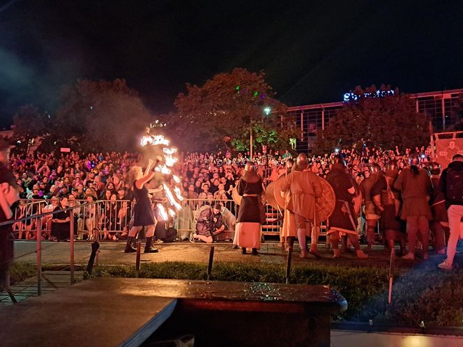 Małopolskie Królewskie Widowisko na Wiśle w ramach 24. Parady Smoków