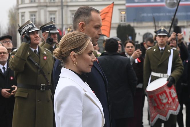 Kaczyńska z rodziną i Nawrockimi uczciła pamięć ojca