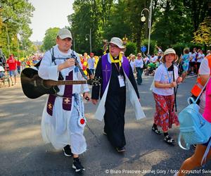 II szczyt pielgrzymkowy na Jasną Górę. Więcej pątników niż w zeszłym roku