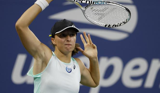 Iga Świątek wygrała z Lauren Davis, ale to zwycięstwo rodziło się w bólach! US Open Świątek - Davis RELACJA NA ŻYWO WYNIK meczu