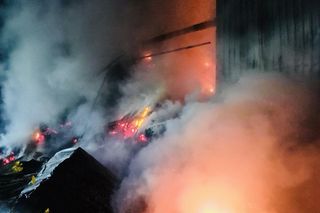 Pożar w Andrzejkach. Strażacy walczyli o uratowanie zwierząt i domu