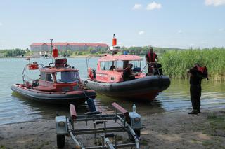 Mikołajki. Śmigłowiec spadł do jeziora Tałty! Leciały nim trzy osoby [FOTO]