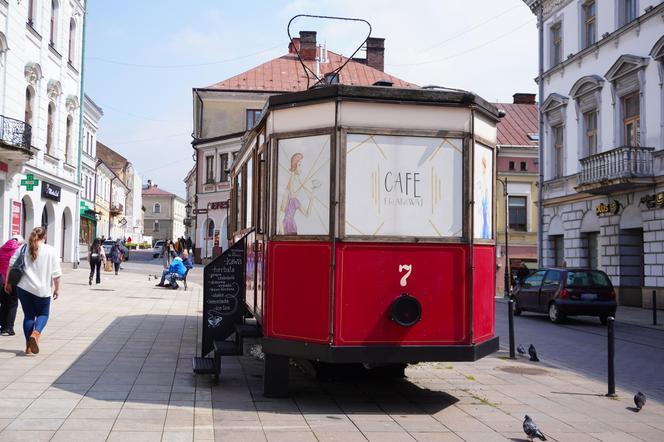 To wyjątkowe miejsca na mapie Tarnowa. Powinien je zobaczyć każdy turysta!