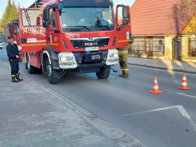 Czołowe zderzenie na ulicy Kościelnej w Starachowicach