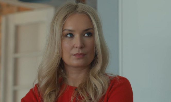 Barwy szczęścia, odcinek 3242. Karolina (Marta Dąbrowska)