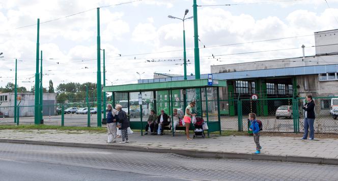 urodziła na przystanku