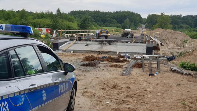 Spłonął w aucie z psem