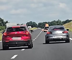 Kierowca mercedesa terroryzuje innych kierowców na autostradzie A4