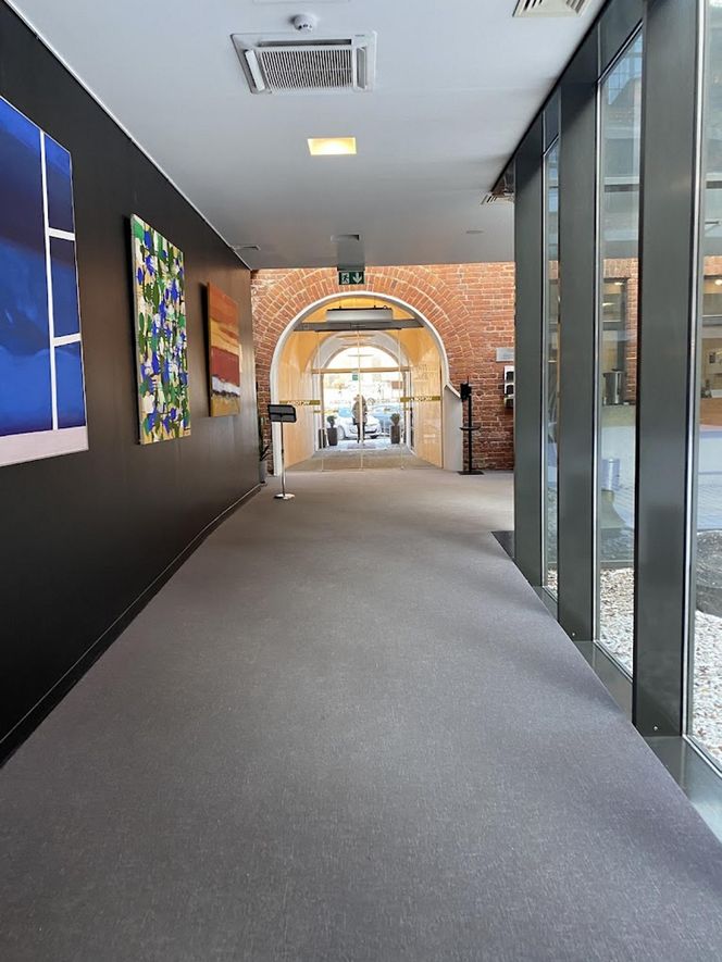 Polacy mieszkają jak królowie