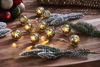 Dekoracje z lampek choinkowych