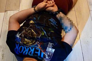 Gdańsk. Atak pseudokibiców na meczu Stoczniowca z Sokołem Bożepole. Policja zatrzymała dwóch mężczyzn [ZDJĘCIA].