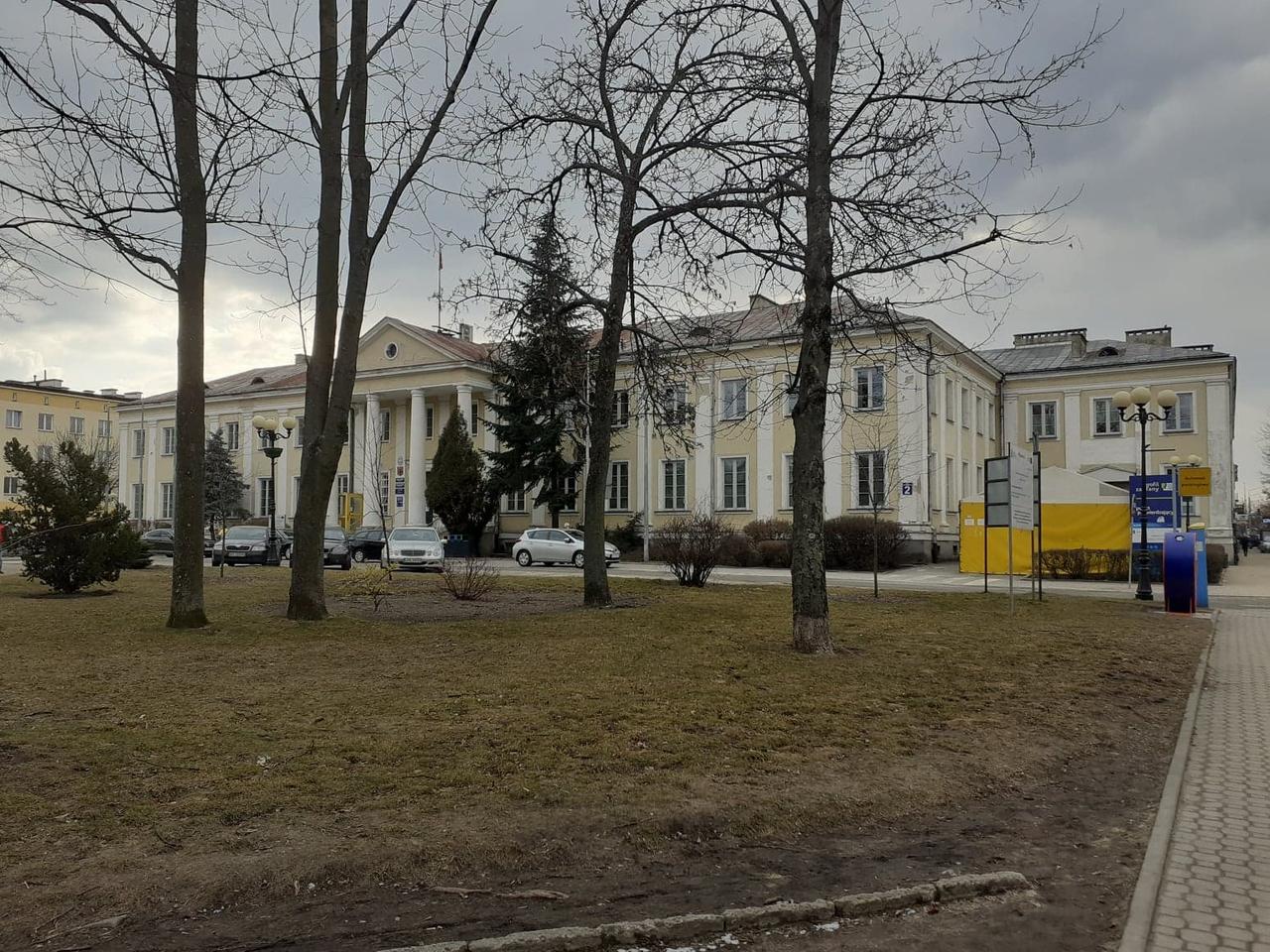 Remont internatu zamiast premii dla przedszkolanek i Młynarska za Dębową. Są zmiany w budżecie Siedlec