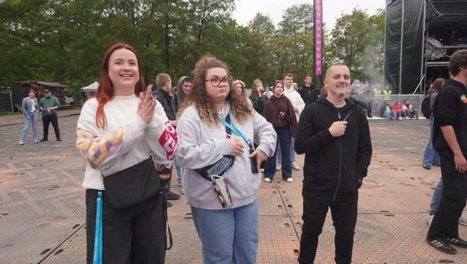 Kortowiada 2025. Koncerty na Plaży Kortowskiej przyciągnęły tłumy. Tak wyglądał drugi dzień imprezy!