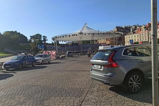 Tak wygląda teraz plac Zamkowy w Lublinie. Co tu budują? 