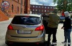 Chciał sprzedać okulary i zegarek, po chwili zadał cios. Brutalny atak w lombardzie