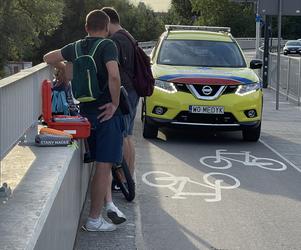 Horror na Wybrzeżu Szczecińskim w Warszawie. Rowerzysta przejechał 8-latce po klatce piersiowej