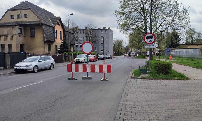 Utrudnienia na ulicy Śniadeckich w Lesznie 