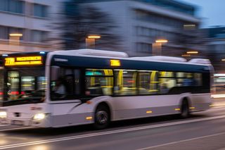 ZTM na Wszystkich Świętych. Metropolia zapewnia darmowe przejazdy – na czym polega plan?
