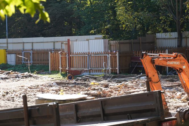 Zabytkowe domki na białostockich Dojlidach zburzone