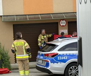 Tragedia w Ząbkach. Ciało kobiety leżało na chodniku. Na miejscu policja