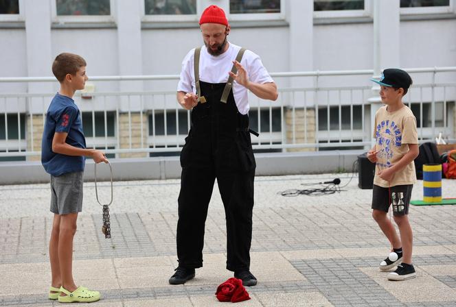 Carnaval Show w Plazie w Lublinie. Było zianie ogniem, pokaz iluzji i żonglerki oraz spektakl aerialowy!