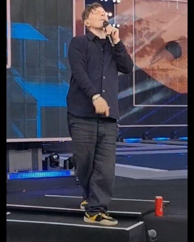 Katarzyna Cichopek rozemocjonowana jak nastolatka!