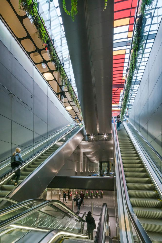 Stacja linii metra północ-południe, Amsterdam, proj. Benthem Crouwel Architects, 1996-2018