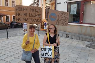 Tak protestowali mieszkańcy Tarnowa! Wsparcie dla telewizji TVN