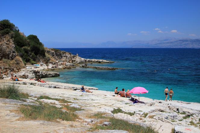 Plaża w Kassiopi, Korfu, Grecja