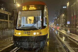 Tragiczny wypadek w al. Jerozolimskich. Pieszy wpadł pod rozpędzony tramwaj. Zginął na miejscu