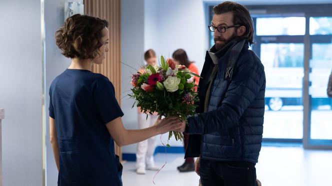 Na dobre i na złe, odc. 739. Julka (Aleksandra Hamkało), Bart (Piotr Głowacki)