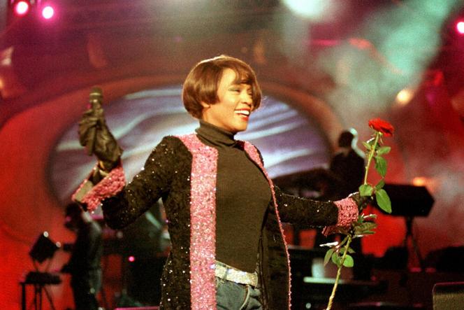 Whitney Houston: Tak zmieniała się legenda muzyki