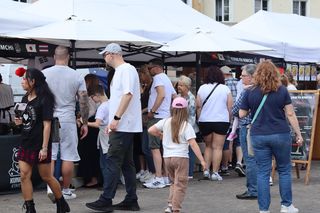 Tłumy na placu Zamkowym w Lublinie
