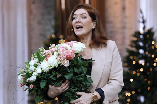 Katarzyna Dowbor obsypana kwiatami w "Pytaniu na śniadanie"