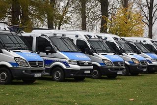 Policja na meczu w Jarosławiu. Kibice wbiegli na murawę 