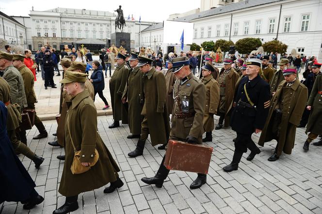 Katyński Marsz Cieni przeszedł przez Warszawę