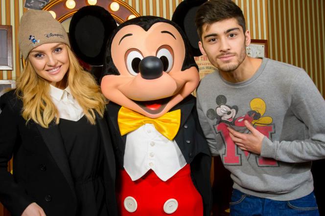 Zayn Malik i Perrie Edwards w Paryżu - Disneyland zaliczony! ZDJĘCIA