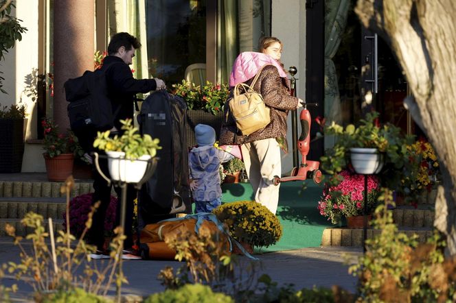 Tłumy gości na ślubie Katarzyny Cichopek i Macieja Kurzajewskiego. Wiemy, kto się pojawił