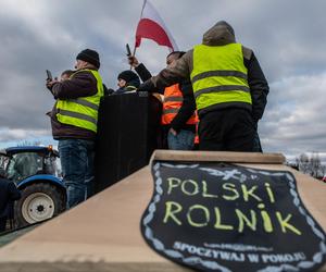 Strajk rolników. Ciągniki blokują drogi w całej Polsce. Gigantyczne utrudnienia