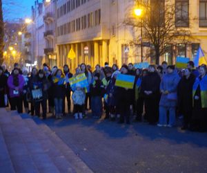 Manifestacja w trzecią rocznicę wybuchu wojny w Ukrainie