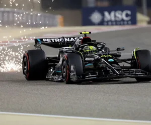 Czas na pierwszy wyścig Formuły 1 2023. Oglądaj GP Bahrajnu na żywo