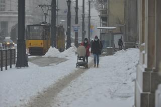 Potężna śnieżyca zasypała Warszawę
